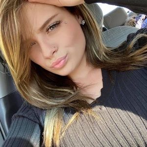 Meet your Posher, Carly